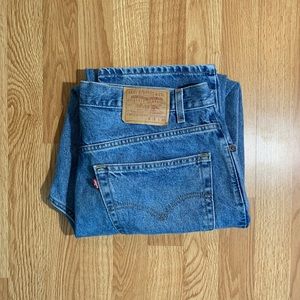 Light Blue Levi’s Jeans